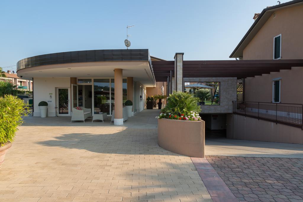Residence La Margherita Lazise Exteriér fotografie